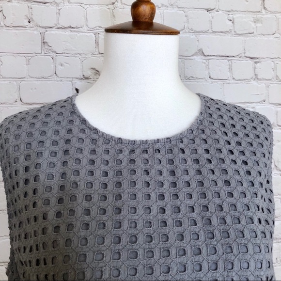 GAP Gray Eyelet Sleeveless Top - Picture 2 of 7